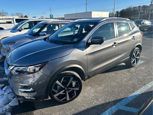 2022 Nissan Rogue Sport SL