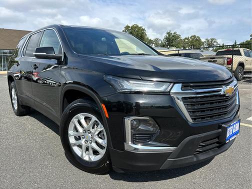 2023 Chevrolet Traverse LS