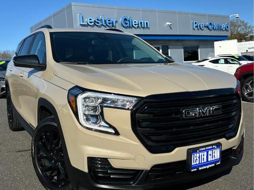 Desert Sand Metallic 2023 GMC Terrain SLE