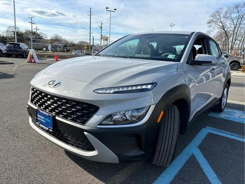 2023 Hyundai KONA SE