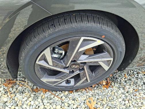 Amazon Gray 2026 Hyundai ELANTRA Limited