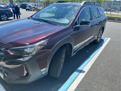 Dark Mahogany 2025 Subaru Outback Limited