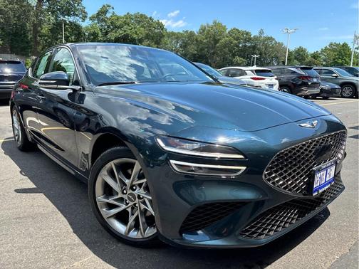 2022 Genesis G70 2.0T