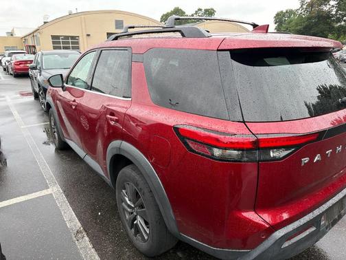 Scarlet Ember 2023 Nissan Pathfinder SV