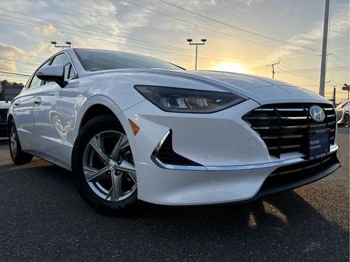 2023 Hyundai SONATA SE