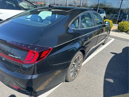 2021 Hyundai SONATA Limited