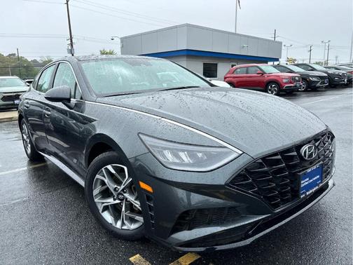2022 Hyundai SONATA SEL