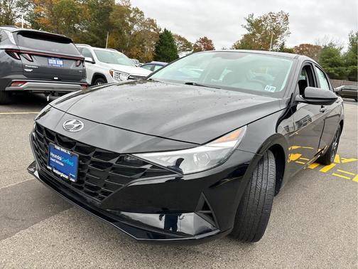 2023 Hyundai ELANTRA HEV Blue