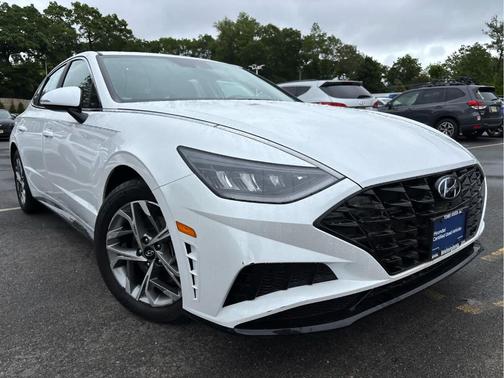 2022 Hyundai SONATA SEL