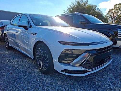 2026 Hyundai SONATA Hybrid SEL