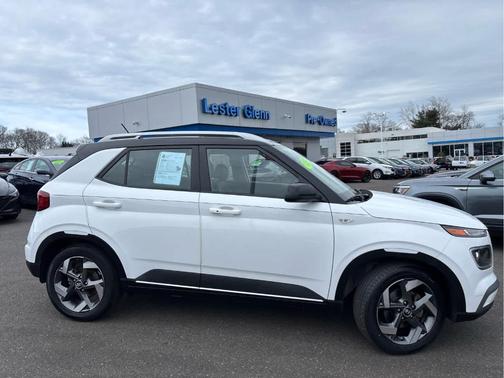 2023 Hyundai VENUE Limited