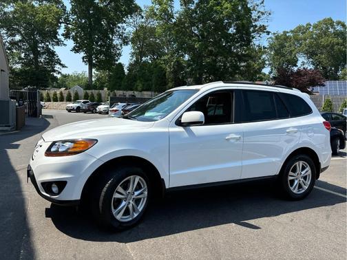 2011 Hyundai SANTA FE SE