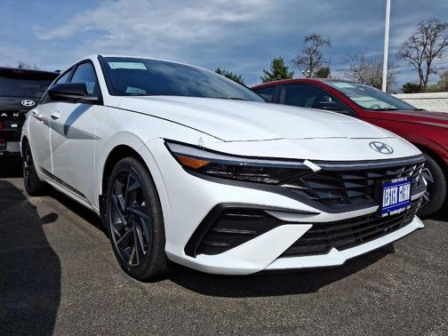 2025 Hyundai ELANTRA HEV SEL