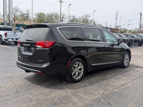 2017 Chrysler Pacifica Limited