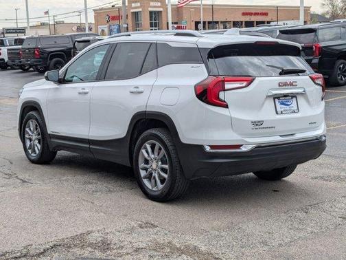 2022 GMC Terrain SLT