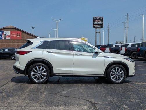 2022 INFINITI QX50 Luxe