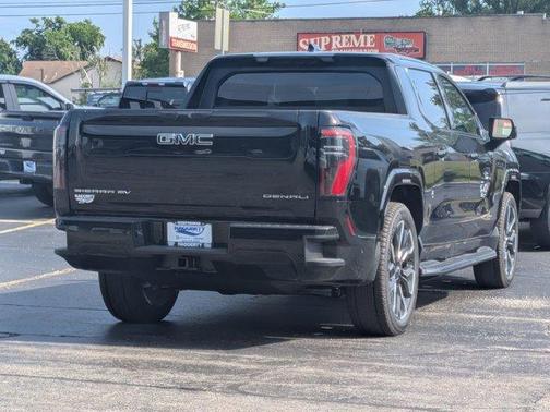 2025 GMC Sierra EV Denali