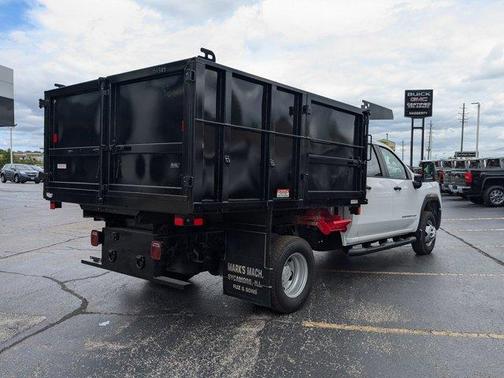 2024 GMC Sierra 3500 Pro