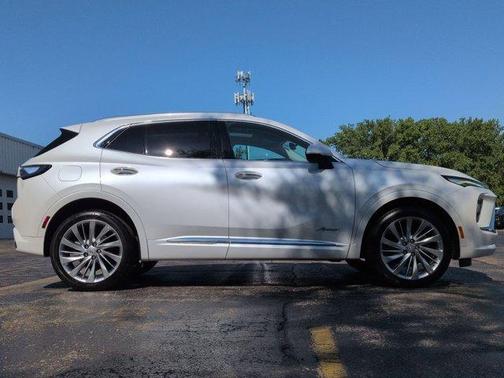 White Frost Tri-Coat 2024 Buick Envision Avenir