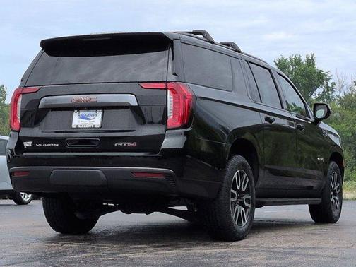 Onyx Black 2023 GMC Yukon XL AT4