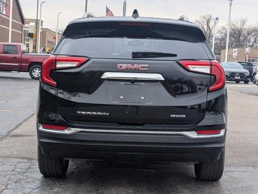 2023 GMC Terrain SLT