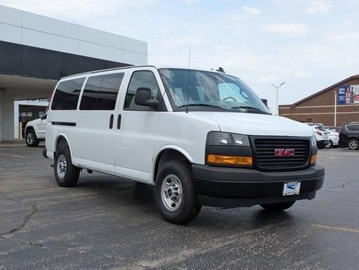 2025 GMC Savana 2500 LS