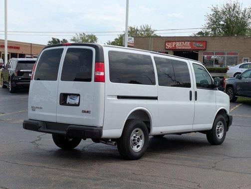 2025 GMC Savana 2500 LS