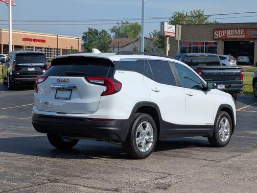 2022 GMC Terrain SLE