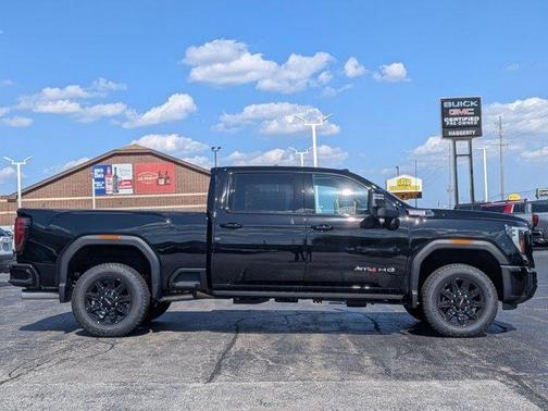 2025 GMC Sierra 2500 AT4