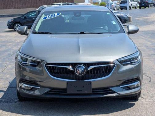 2018 Buick Regal Sportback Essence