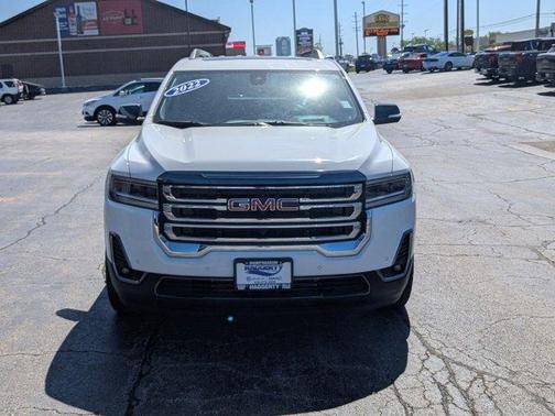 2022 GMC Acadia AT4