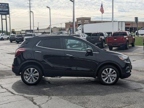 Photo 5 of 26 of 2019 Buick Encore Preferred