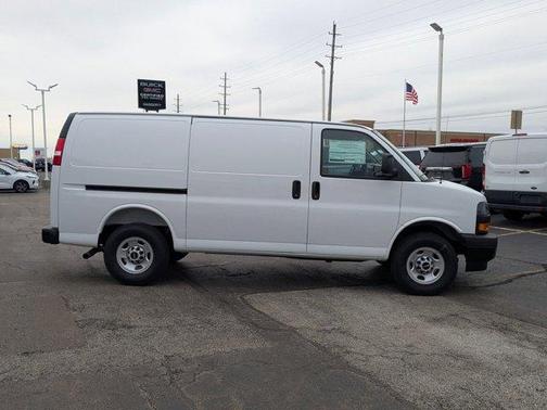 2025 GMC Savana 2500 Work Van