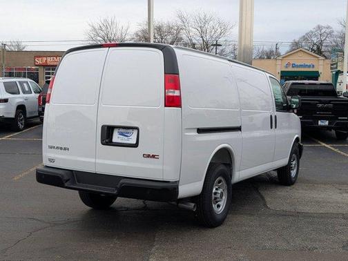 2025 GMC Savana 2500 Work Van