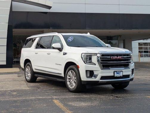 2022 GMC Yukon XL SLT