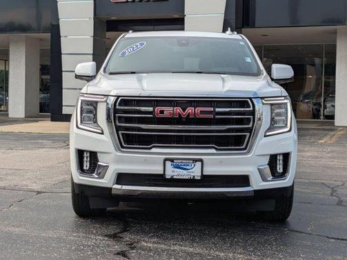 2022 GMC Yukon XL SLT