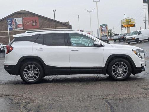 2022 GMC Terrain SLT