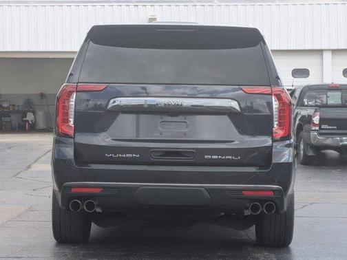 2023 GMC Yukon XL Denali Ultimate