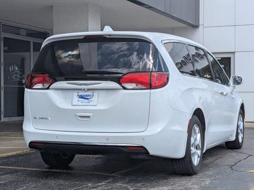 2018 Chrysler Pacifica Touring Plus