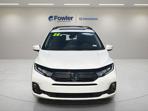 Platinum White Pearl 2026 Honda Odyssey