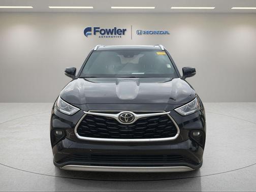 Midnight Black 2020 Toyota Highlander Platinum