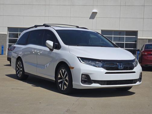 Platinum White Pearl 2026 Honda Odyssey EX-L