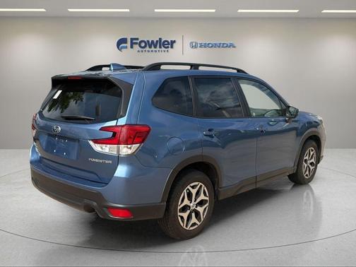 Horizon Blue Pearl 2021 Subaru Forester Premium