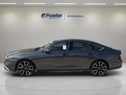 2025 Honda Accord Hybrid 