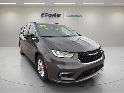 2022 Chrysler Pacifica Touring-L