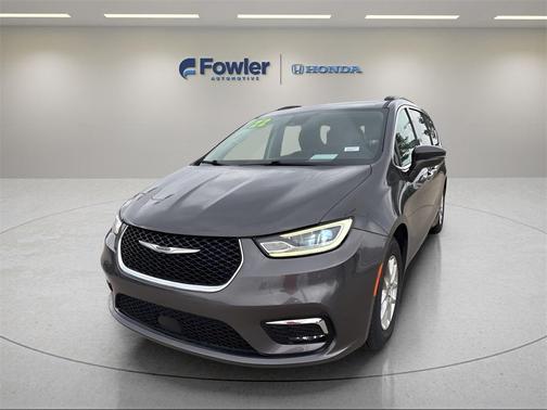 2022 Chrysler Pacifica Touring-L