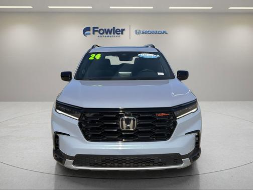 Sonic Gray Pearl 2024 Honda Pilot