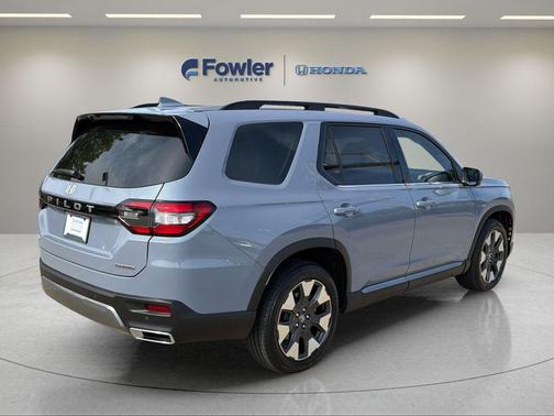 Sonic Gray Pearl 2026 Honda Pilot Touring