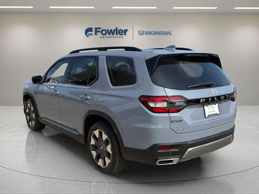 Sonic Gray Pearl 2026 Honda Pilot Touring