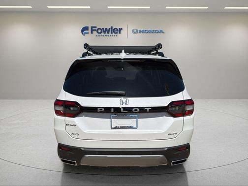 Platinum White Pearl 2026 Honda Pilot Elite
